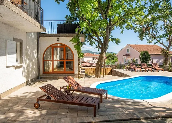 Noveanni By Interhome