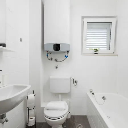 Holiday home Noveanni By Interhome Kornic