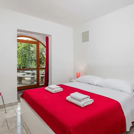 Holiday home Noveanni By Interhome Kornic