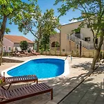 Noveanni By Interhome